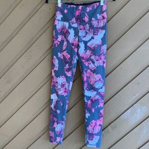 Victoria’s Secret Sport Knockout Grey & Pink Floral Leggings